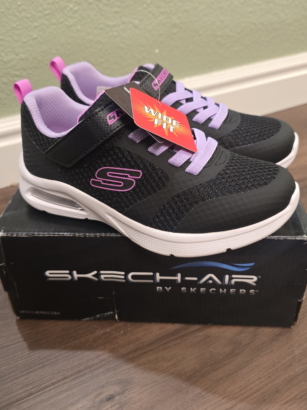 Skechers Kids Black & Lilac Athletic Sneaker with Pink Accents